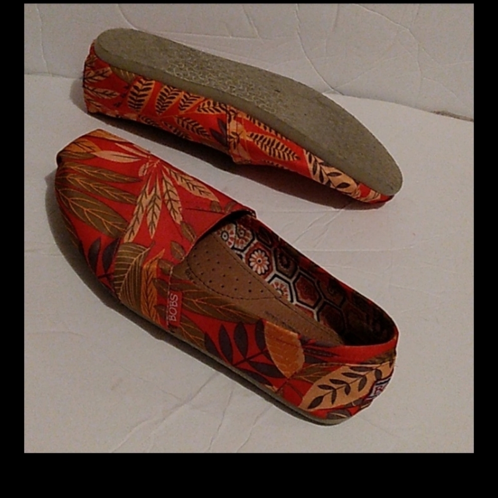 Skechers Bob's - Picture 2 of 4